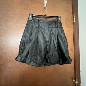 Elizabeth and James Black Faux Leather Cuffed Shorts. NWT Size 2 High Waisted❤️